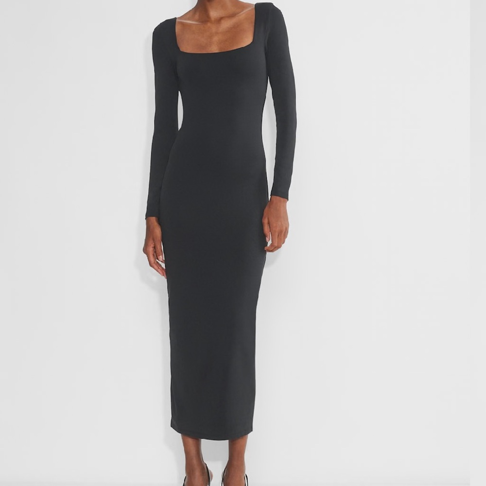 Aritzia Contour Square Neck Long Sleeve Maxi Dress
